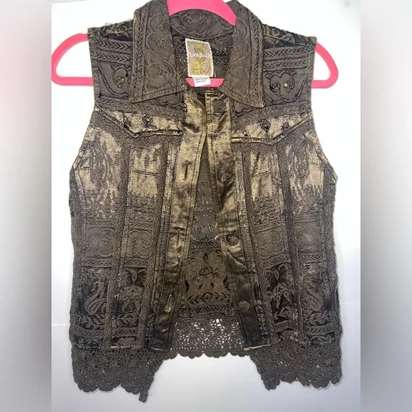 Gold Lace Sleeveless Vest - Picture 1 of 11